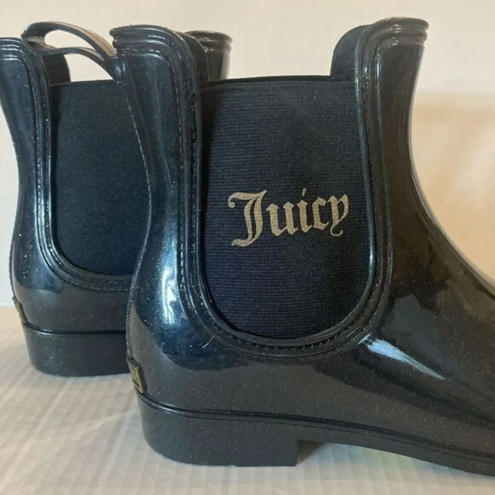 Rain Boots JUICY COUTURE Y2K Rori Black Gold‎ Sparkle Ankle Women's Sz 9 Chelsea
